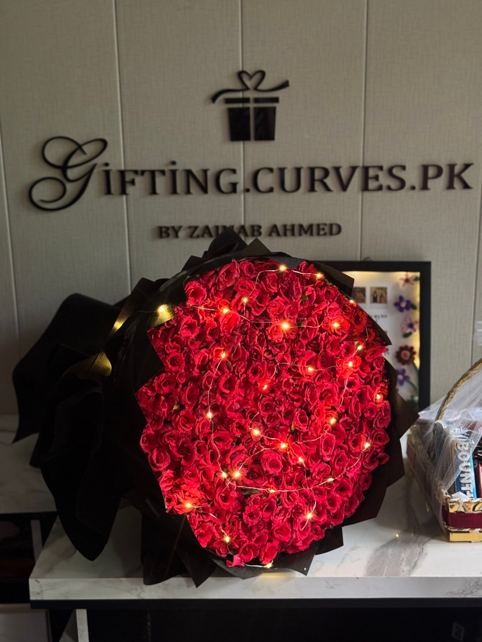 300 Roses Bouquet with Lights – Elegant Black Wrap